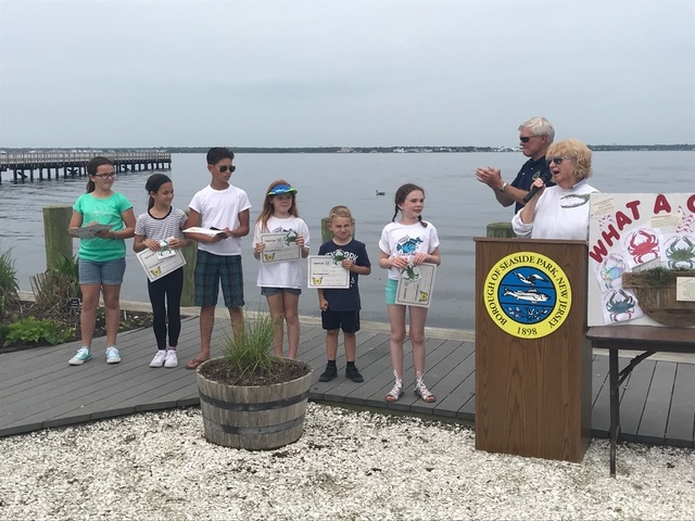 EC-Anne-Moyse-announcing-winner